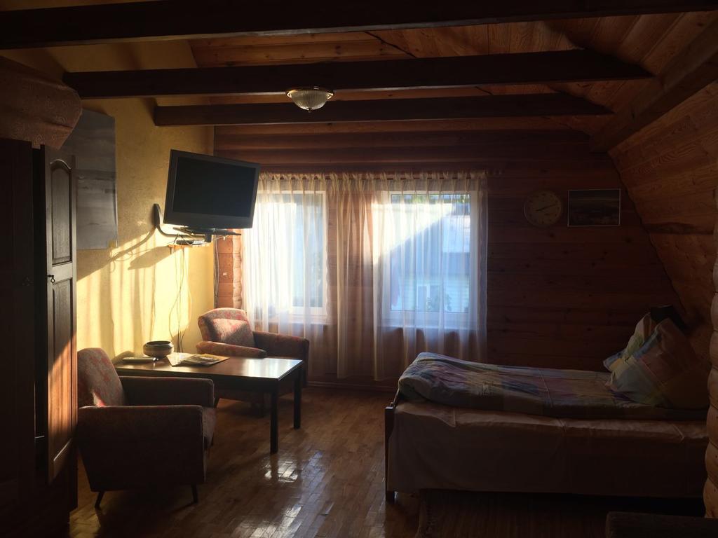 Hotel Viesu Nams Mezu 13 Ventspils Exteriér fotografie
